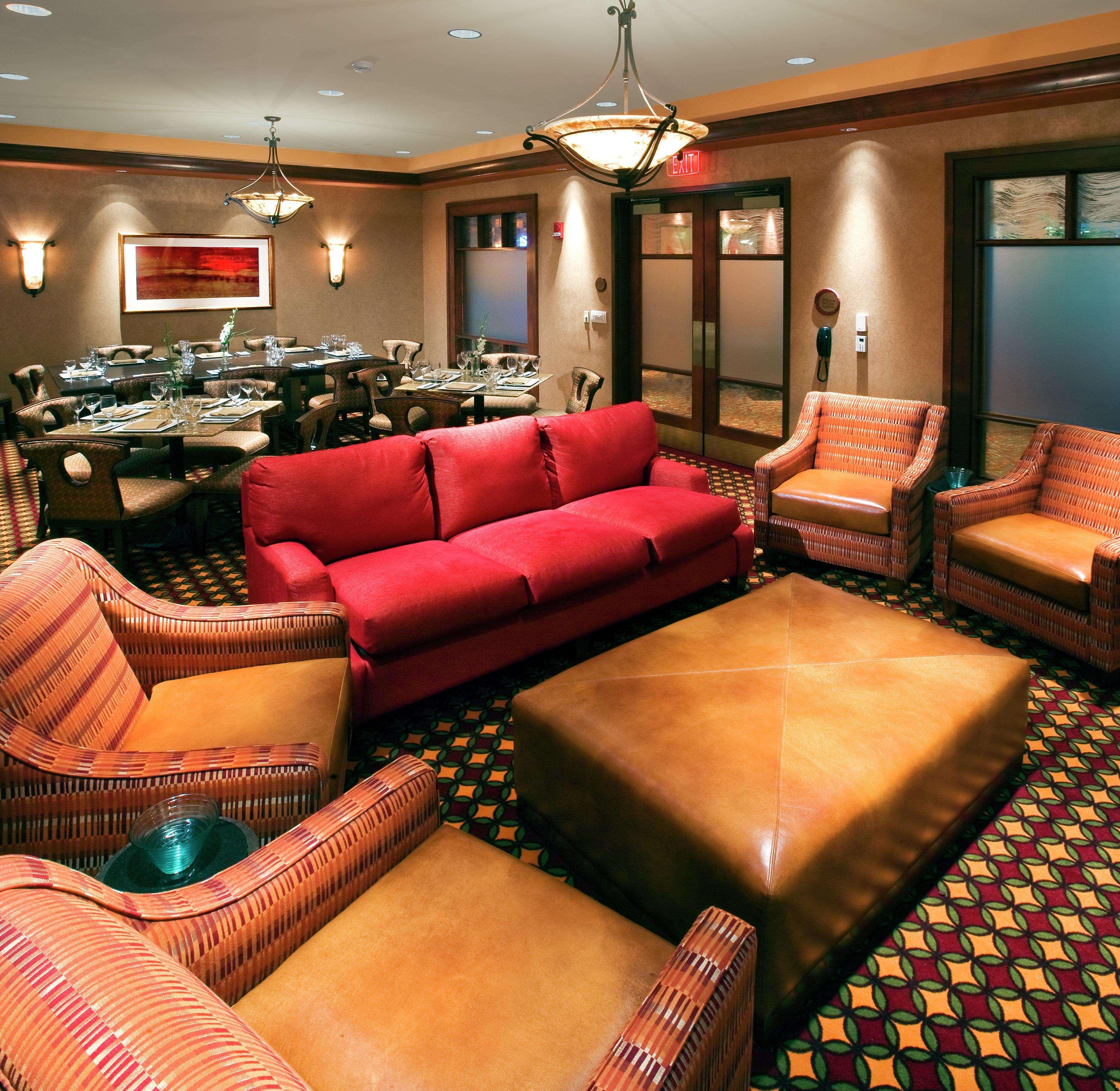 Embassy Suites By Hilton Norman Hotel & Conference Center Экстерьер фото