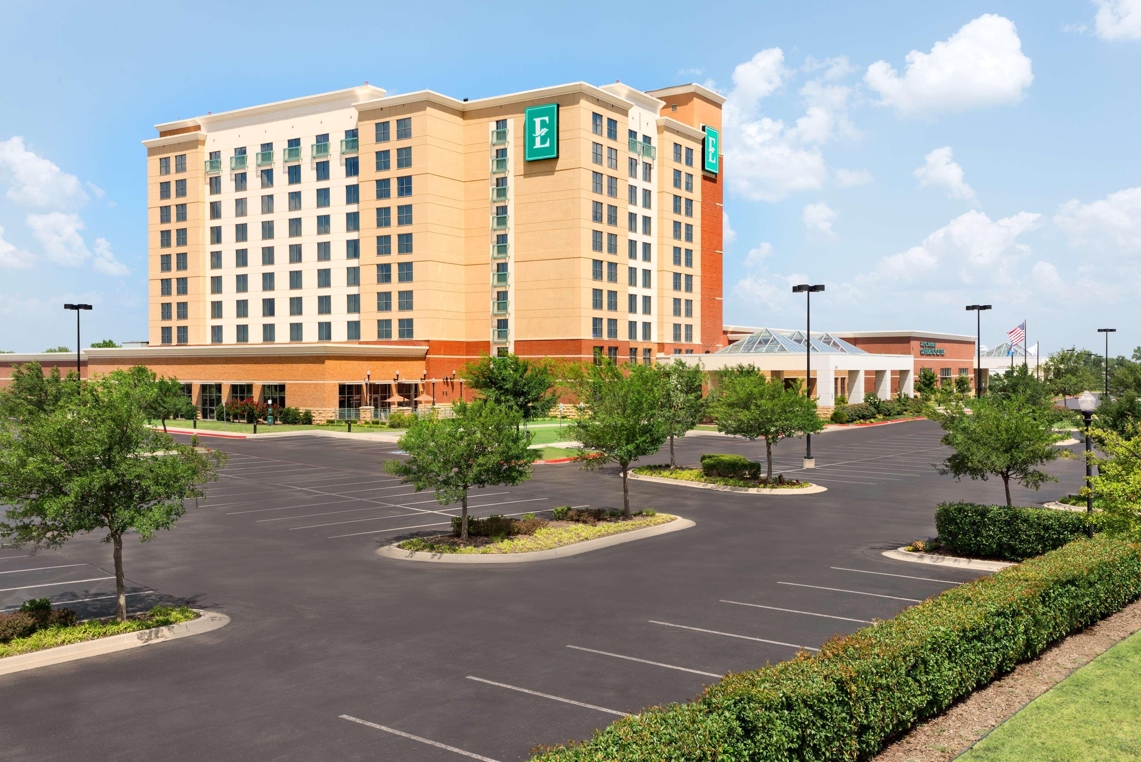Embassy Suites By Hilton Norman Hotel & Conference Center Экстерьер фото