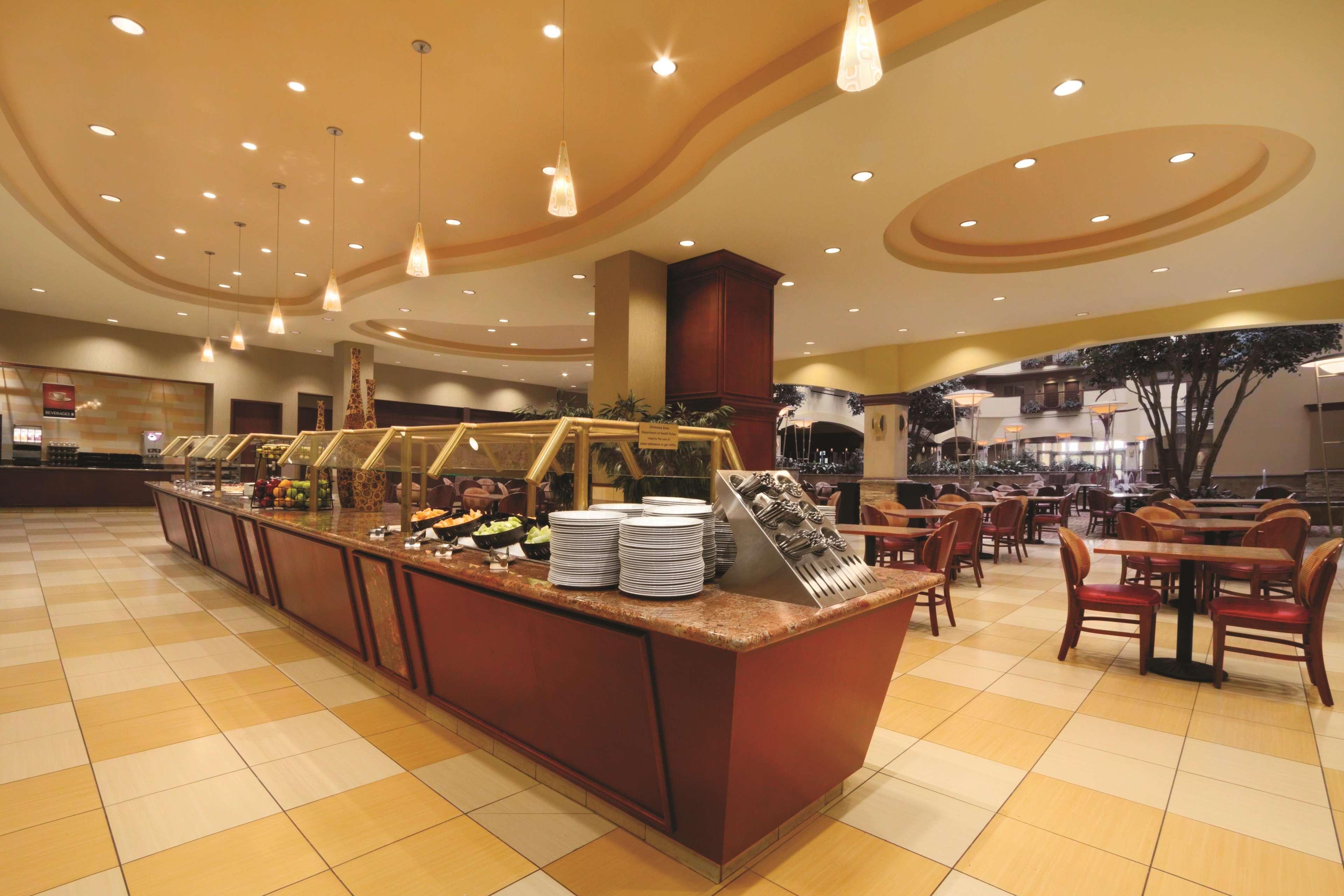Embassy Suites By Hilton Norman Hotel & Conference Center Ресторан фото