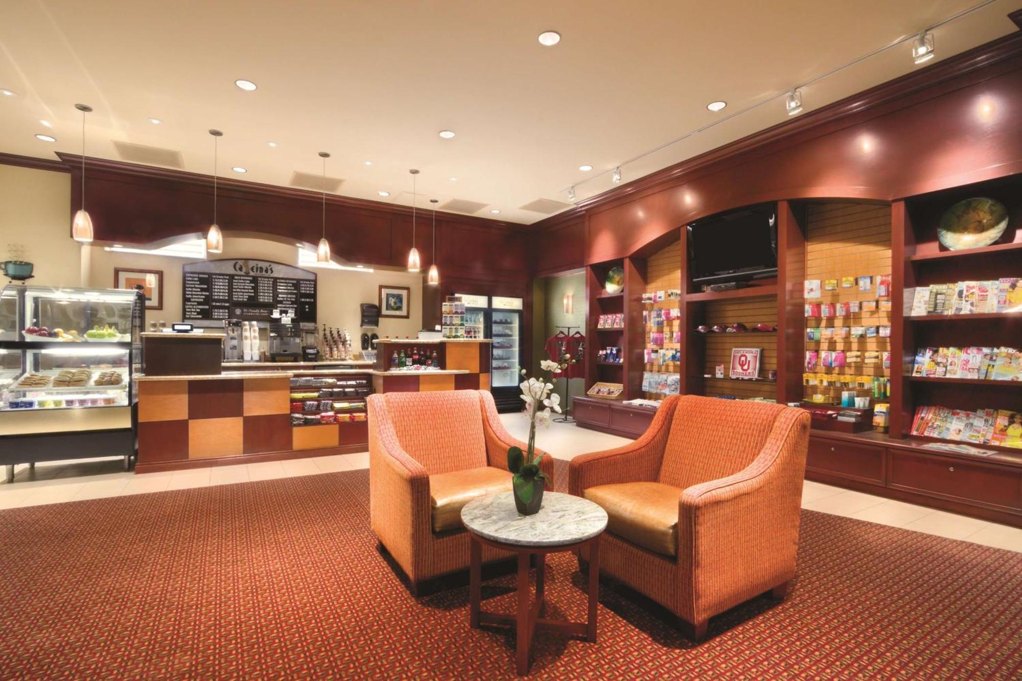 Embassy Suites By Hilton Norman Hotel & Conference Center Экстерьер фото